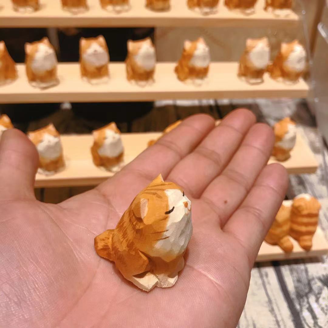 Wood Carving Small Orange Cat Ornaments Handicrafts