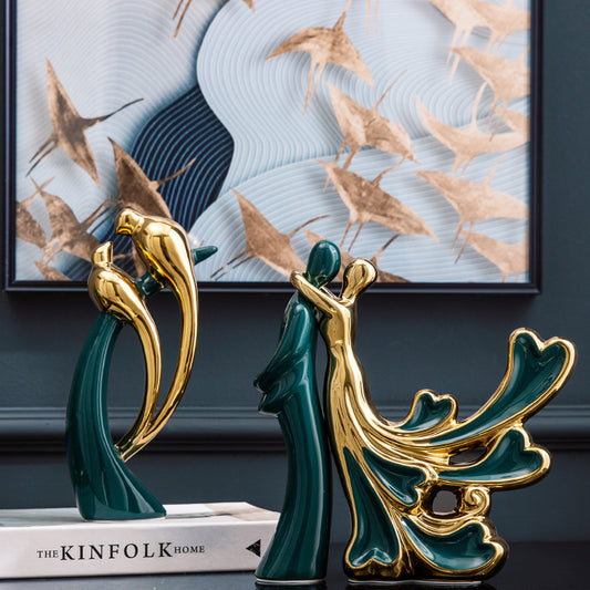 Simple and luxurious ornaments