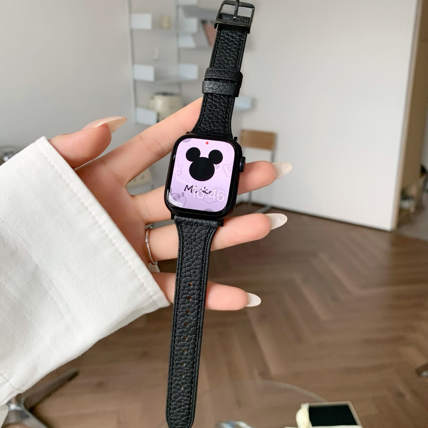 Square Buckle Lychee Leather Apple Watch Strap – Slim Fit & Stylish Upgrade