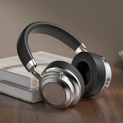 Briefcase Ear Metal Retro Bluetooth Headset– Vintage Style Meets Modern Tech