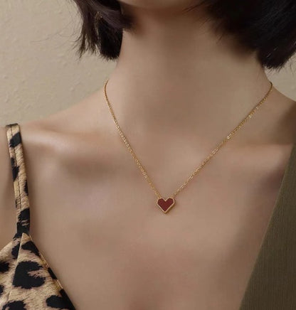 💖 French Style Peach Heart Clavicle Necklace – Romantic & Chic Acrylic Jewelry